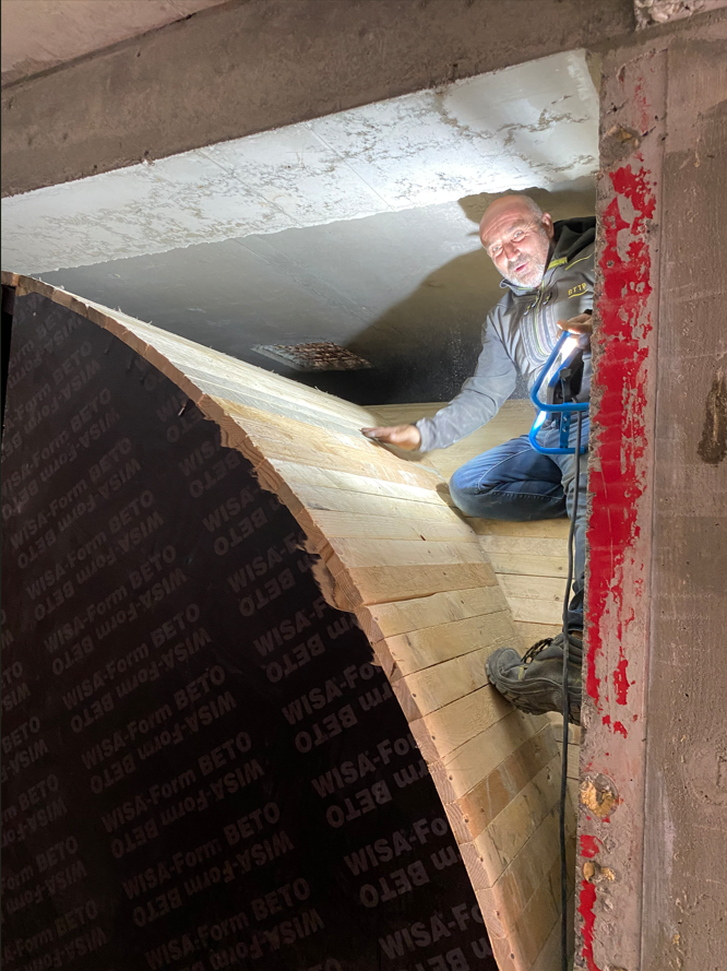 Artisan charpentier escalier bois - Chryolles