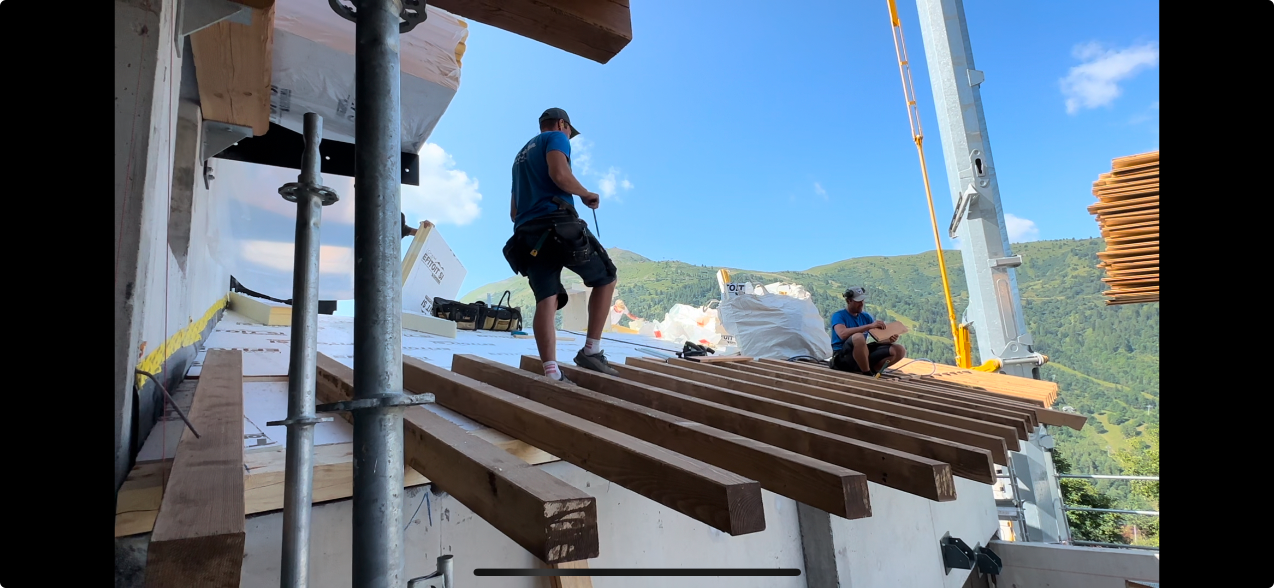 Construction charpente bois et échafaudage - Chryolles